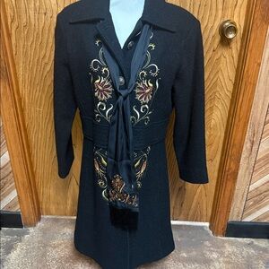 Chic Black Embroidered Women's Trench Coat